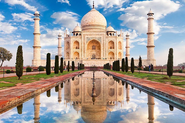 Taj Mahal, điểm đến hàng đầu ở Ấn Độ