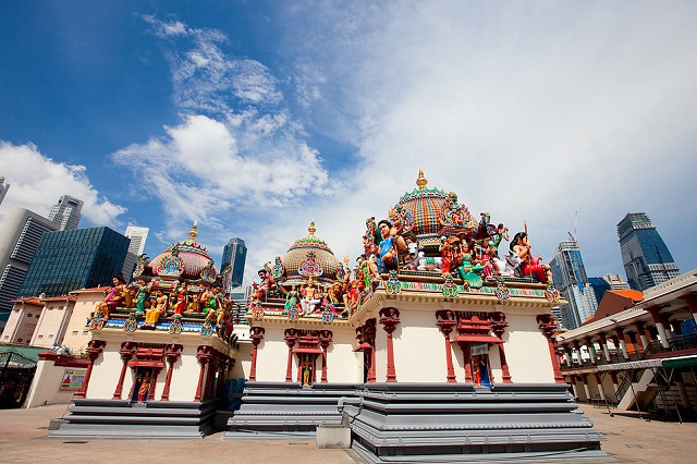 Sri Mariamman Temple ngôi đền có kiến trúc độc đáo