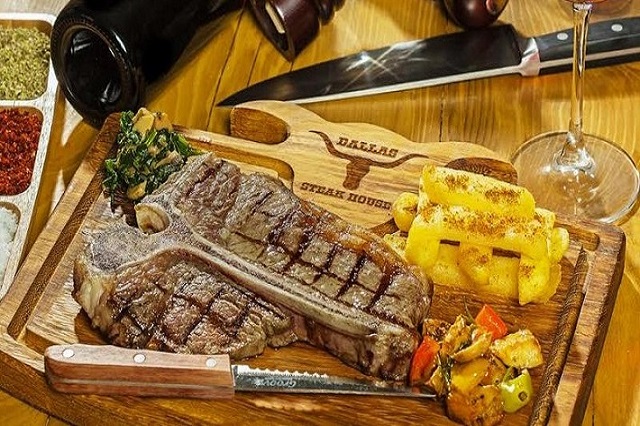 Thịt nướng là món dễ dàng bắt gặp khi bạn tới Dallas